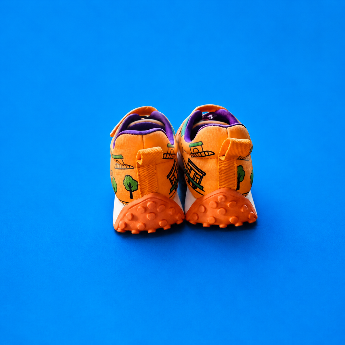 Globetrotters Train Orange Kids Sneakers